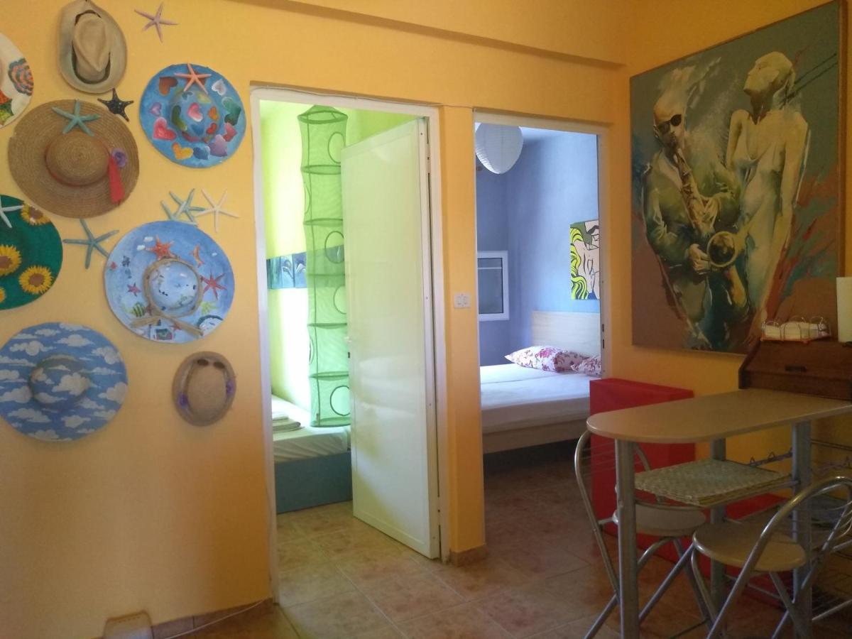 House Of Colors Apartment Néa Meságkala Bagian luar foto