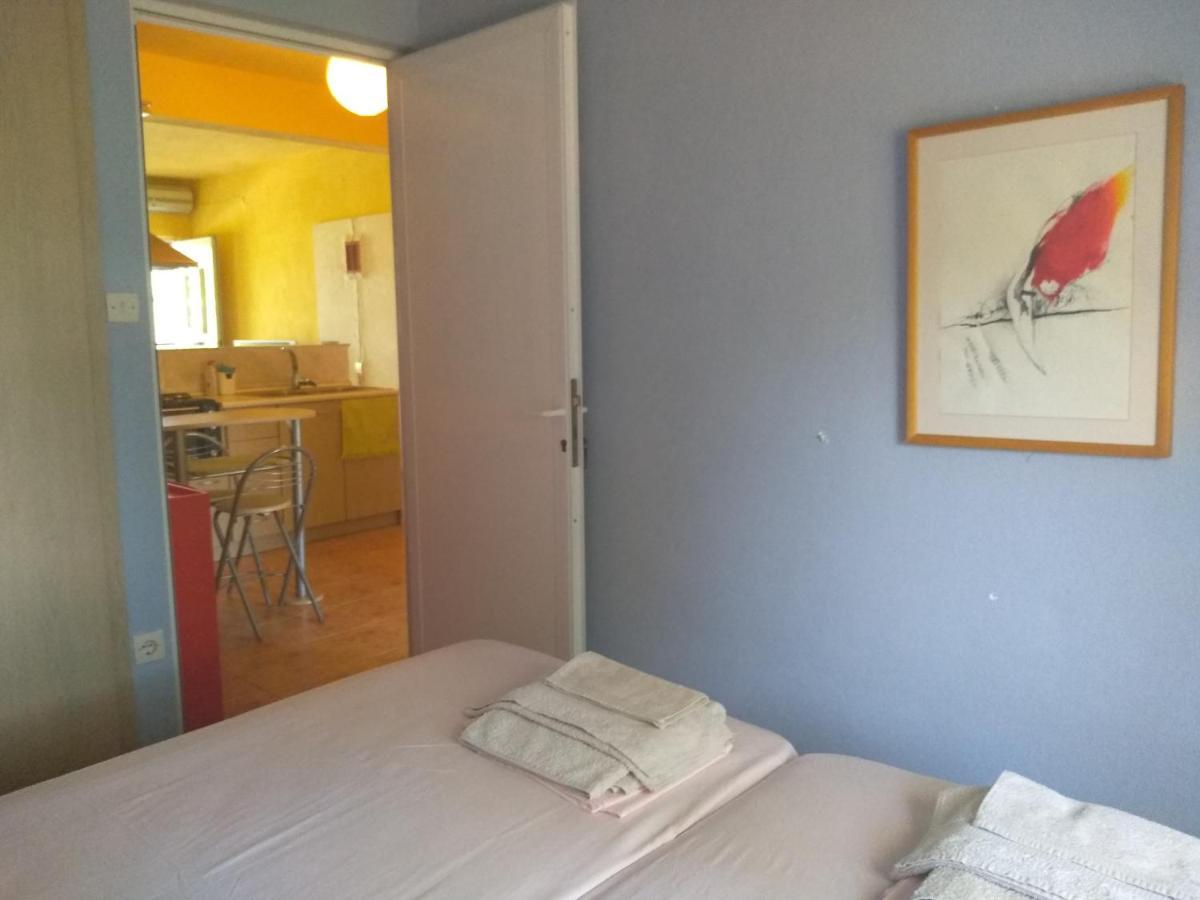 House Of Colors Apartment Néa Meságkala Bagian luar foto
