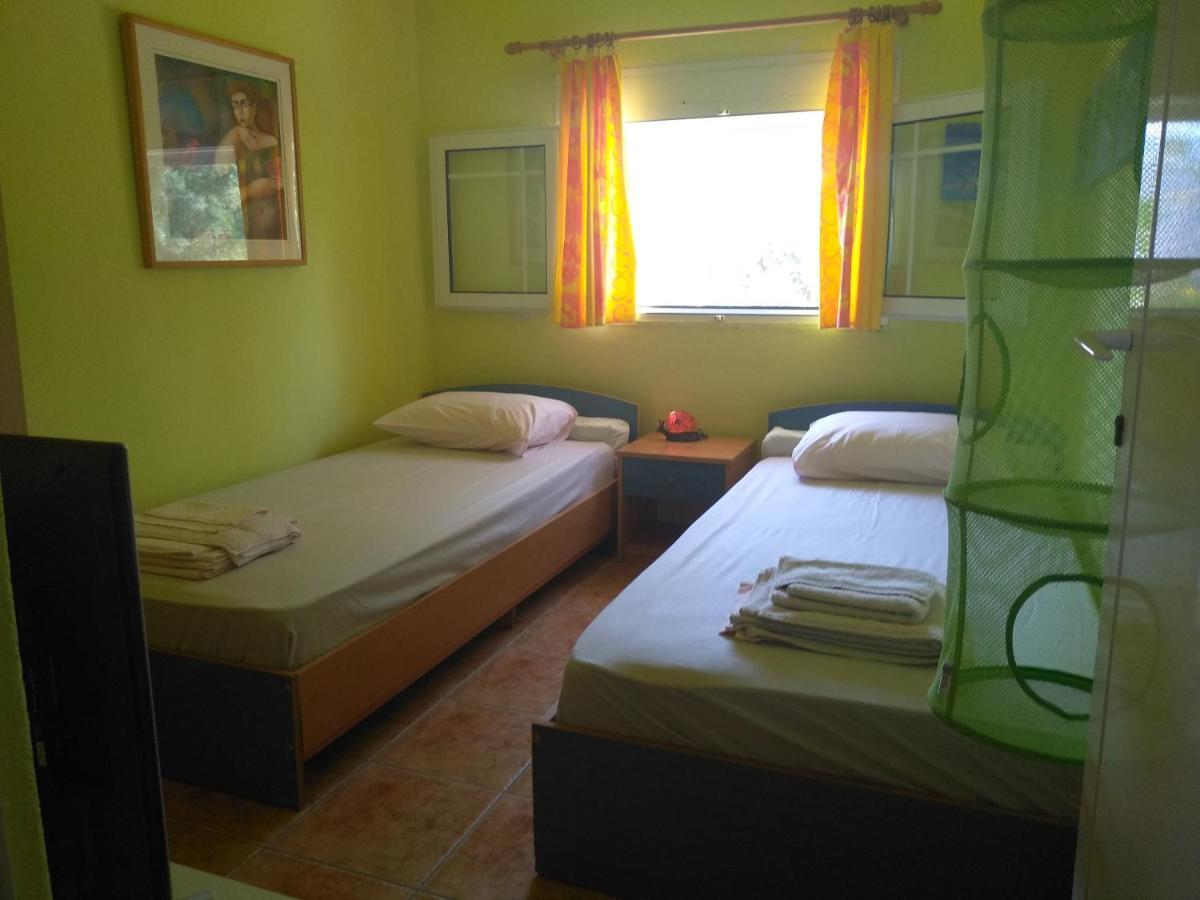 House Of Colors Apartment Néa Meságkala Bagian luar foto